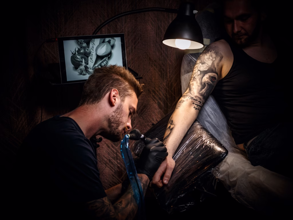 Elementor #3853 16 professional-tattoo-artist-1.jpg